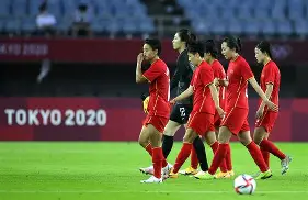 爱游戏登录入口-包含乌克兰女足实力榜眼，一路拼搏在世界舞台的词条