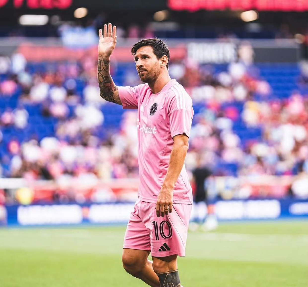 爱游戏登录入口-梅西领衔的球队遭遇联赛连败