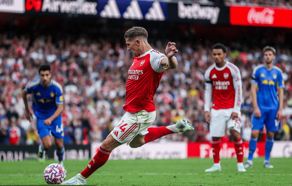 爱游戏-卡利亚里球员状态火热，助球队取胜