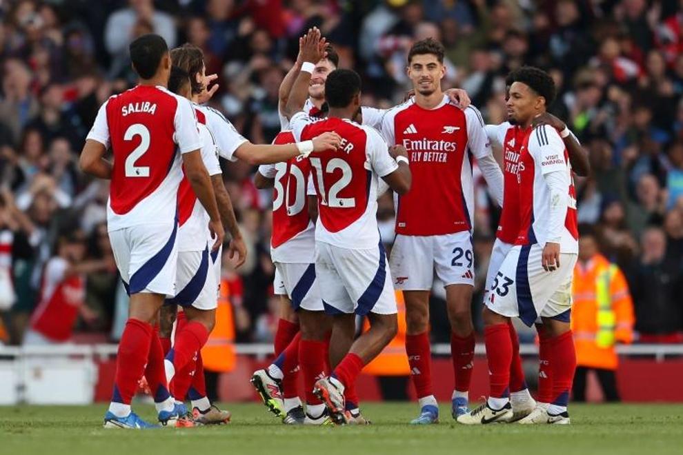 曼联客场战胜巴萨，进入欧冠四强