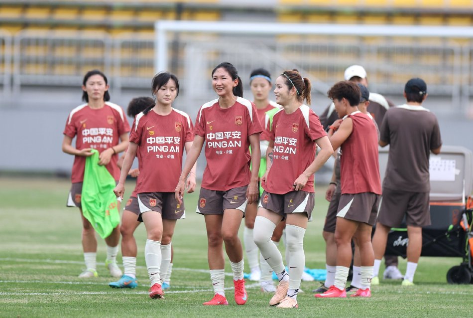 爱游戏官方登录入口-队员受伤，中国女足备战计划受阻的简单介绍