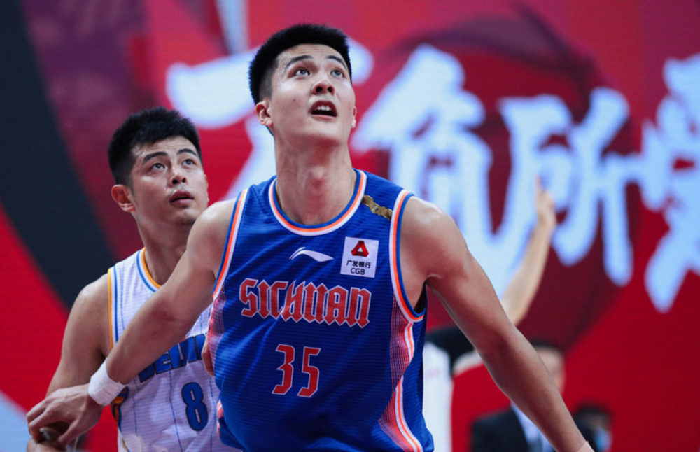 爱游戏网页版-包含亚眠三分空缺，客场大胜跻身联赛前十！的词条