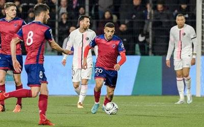 包含亚眠三分空缺，客场大胜跻身联赛前十！的词条