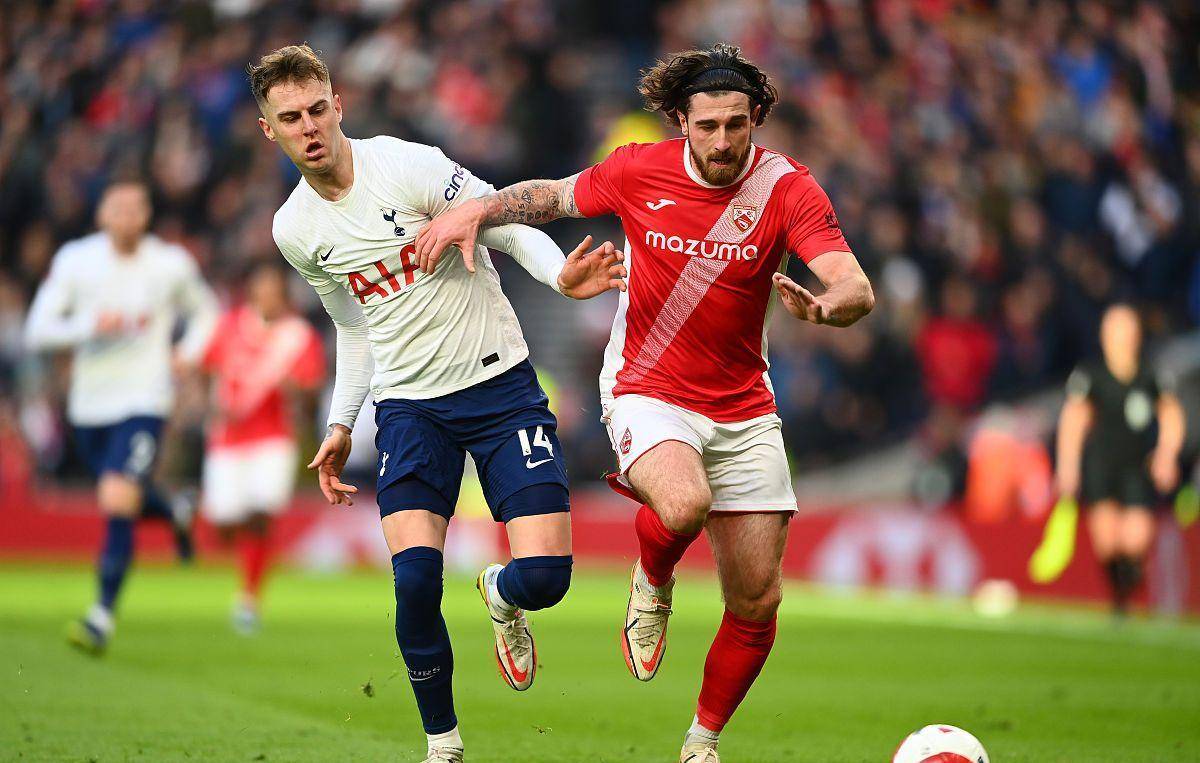 爱游戏-包含米卢斯维莱尔主场告终，积分下滑的词条