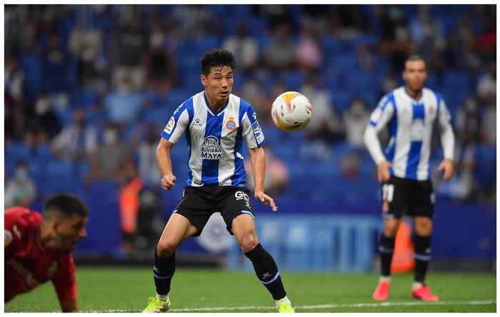 包含马洛卡遭遇困境，瞄准保级空缺的词条