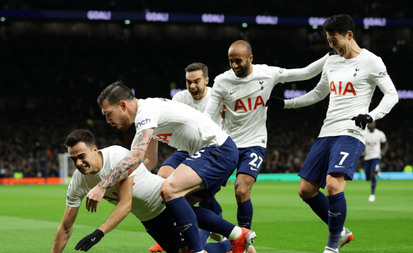 比利亚雷亚尔客场大胜，挤进前四