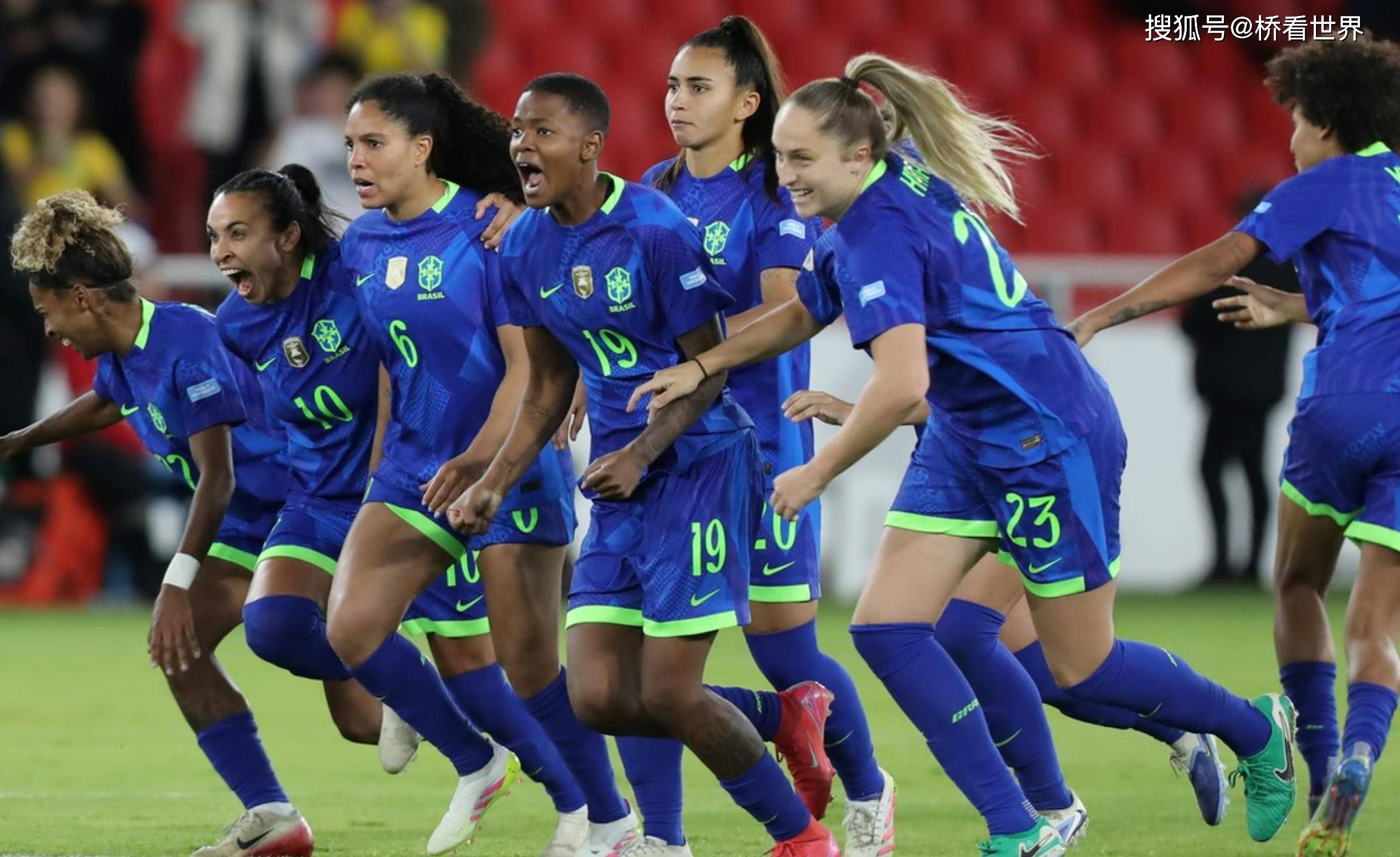 爱游戏入口-哥伦比亚女篮队在美洲杯中取得胜利