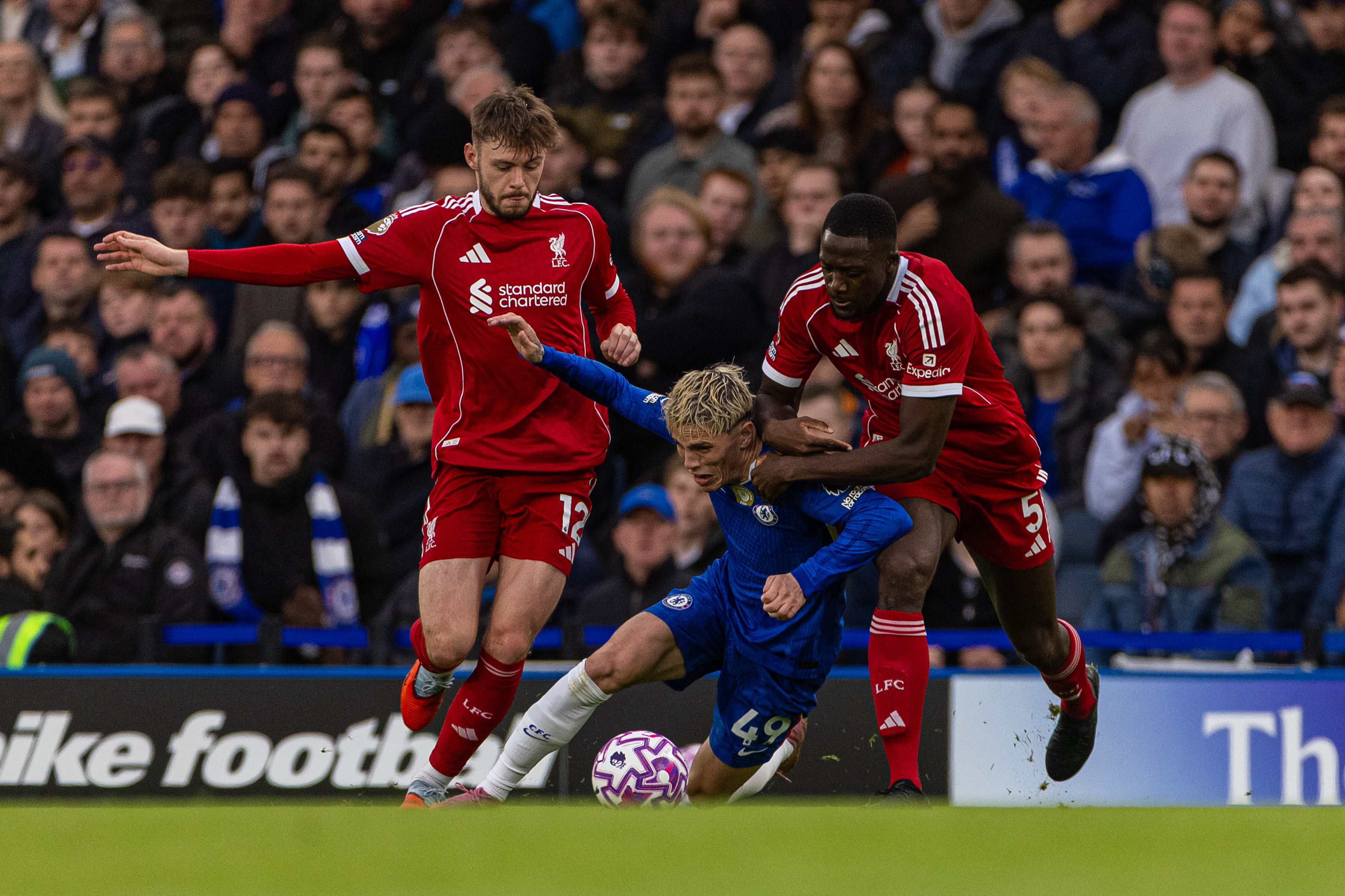 关于切尔西英首傲胜,雄踞英超联赛的信息 关于切尔西英首傲胜,雄踞英超联赛的信息